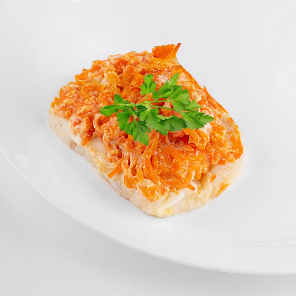 Минтай запеченный под овощами